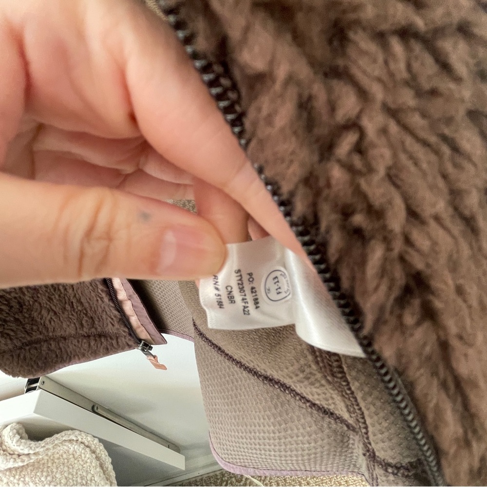 NWT Patagonia Women's Classic Retro-X Fleece Jacket in a brown colorway XS - Picture 7 of 9